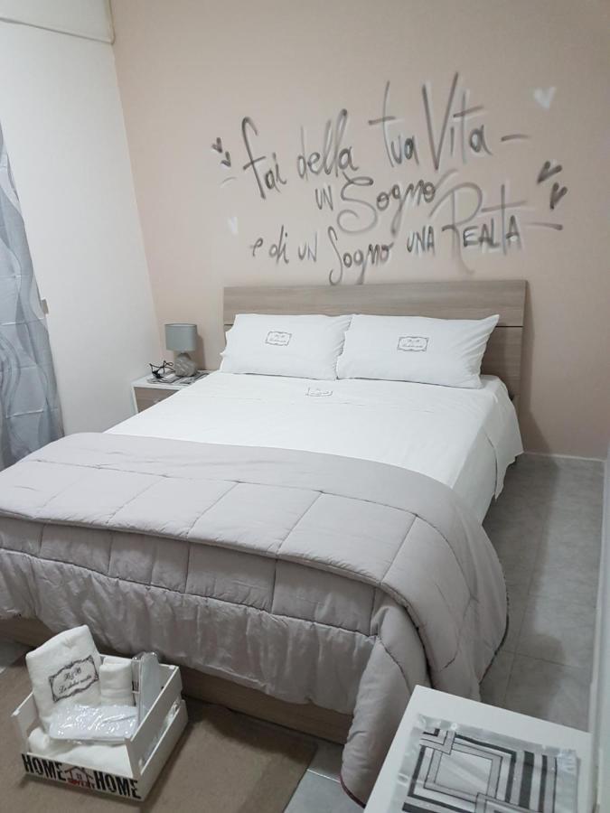 סנטה מריה קפואה וטרה B&B La Dolce Notte מראה חיצוני תמונה